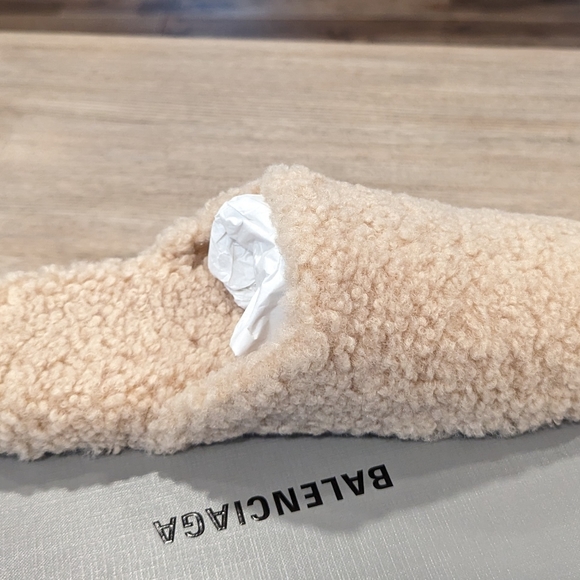 Mens Balenciaga Faux Shearling Slip On Mules Beige - Picture 4 of 9